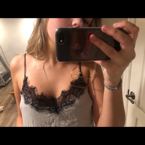 Grey lace top ✨ - Picture 2 of 5
